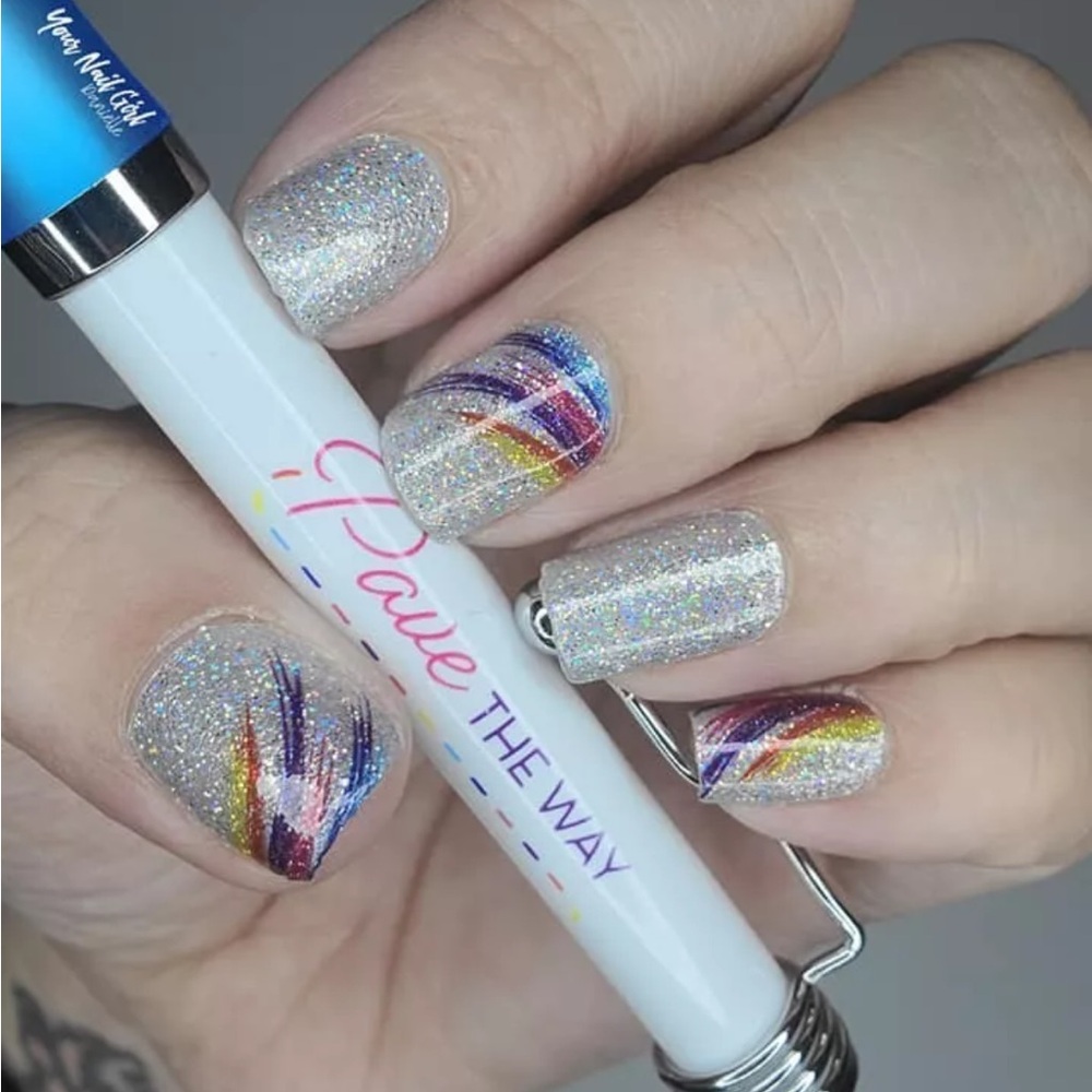 *Exclusive* Color Street: Pave the Way | Silver Rainbow Swish Art Glitter - Picture 9 of 12